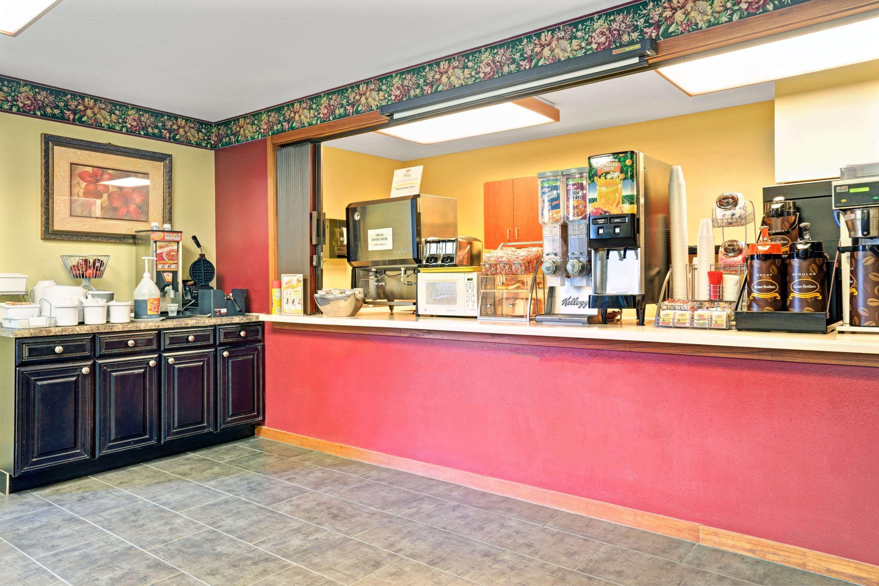 Hotel Super 8 By Wyndham Hudson Esterno foto