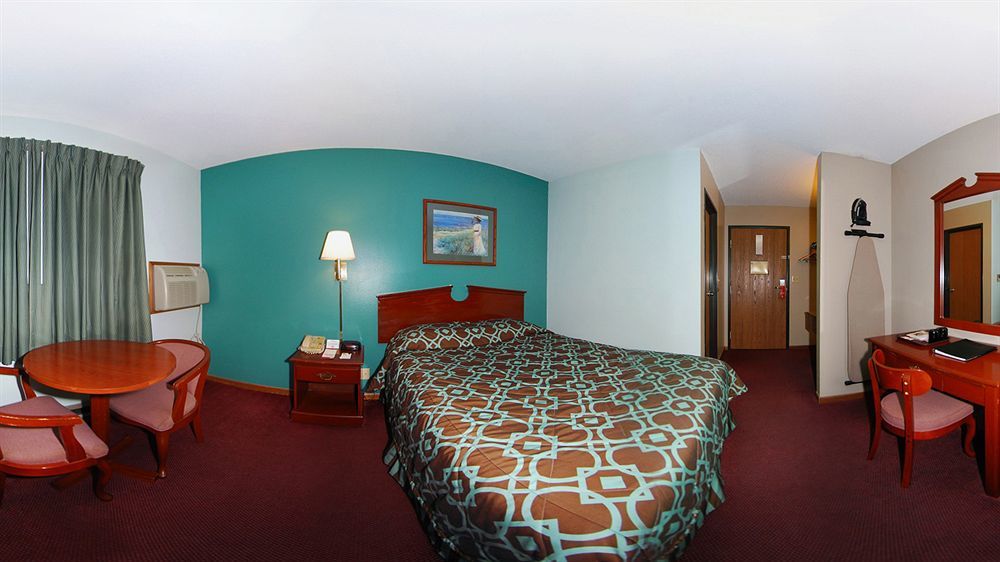 Hotel Super 8 By Wyndham Hudson Esterno foto