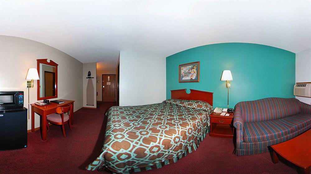 Hotel Super 8 By Wyndham Hudson Esterno foto
