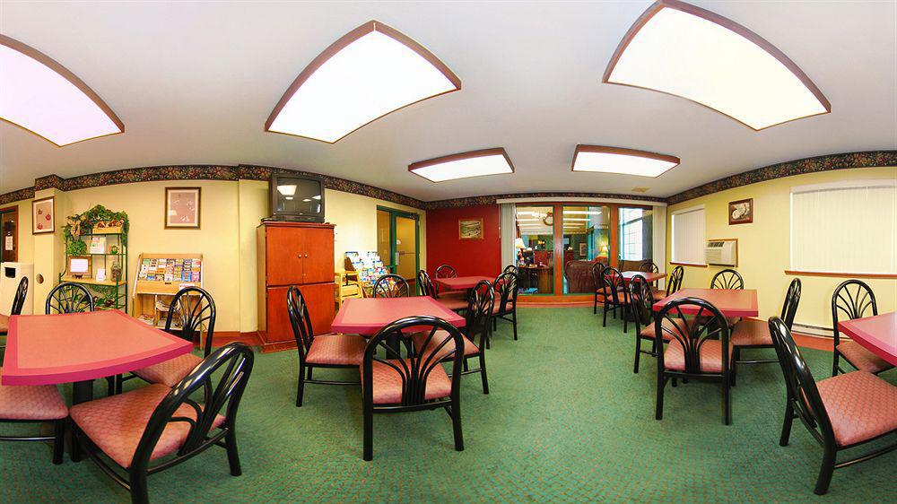 Hotel Super 8 By Wyndham Hudson Esterno foto